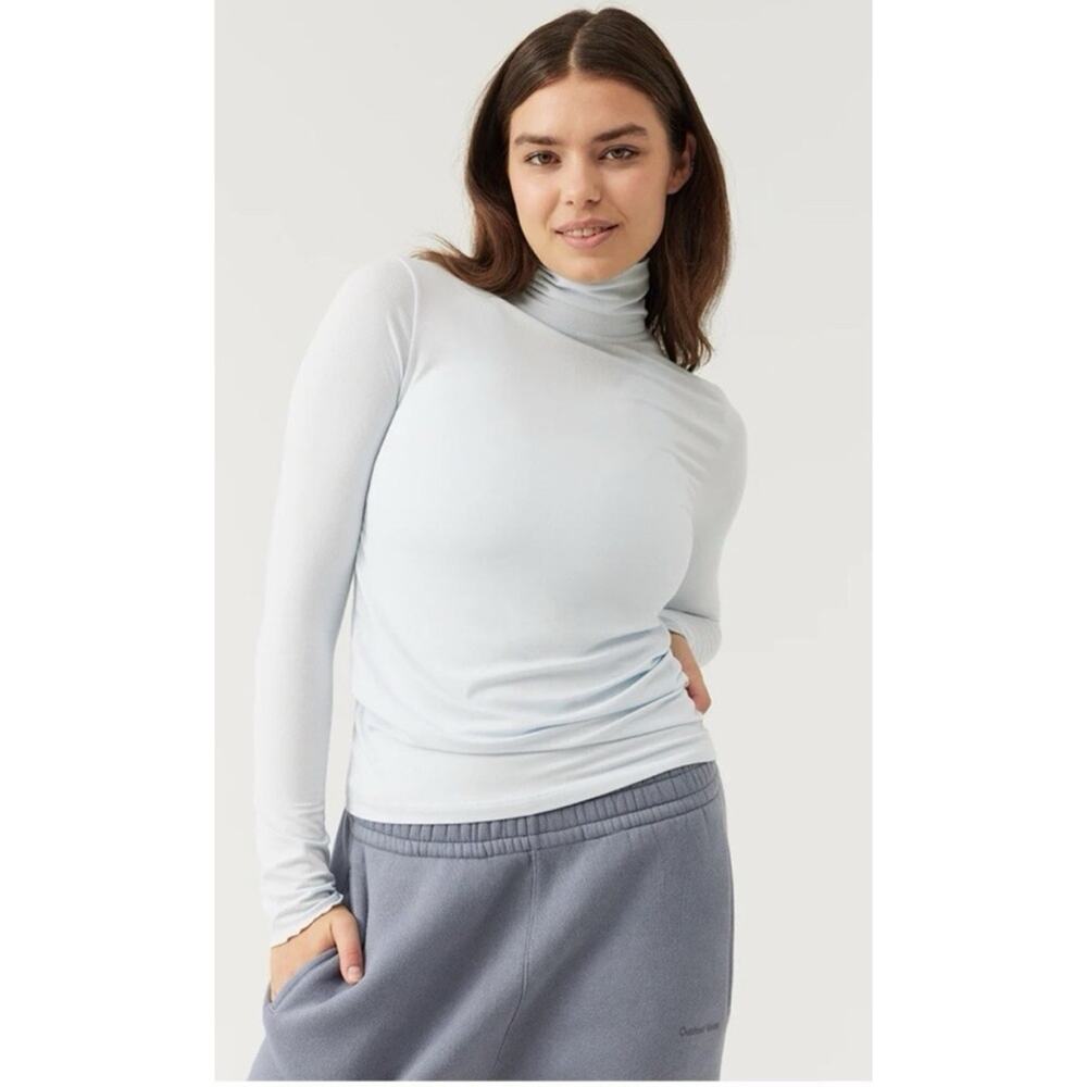 NWT OUTDOOR VOICES Merino Gray Turtleneck Top